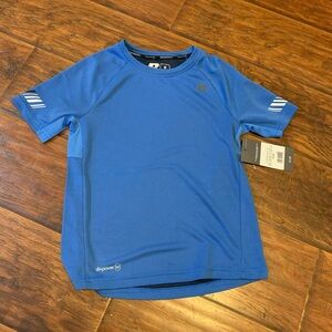 Boys shirt. NWT Sz m(8)